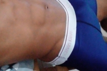 Sou baixo bem dotado
